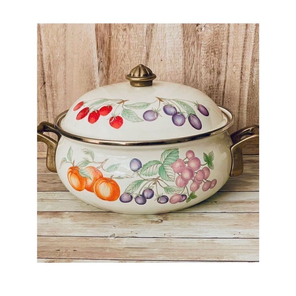 Vintage 80’s enamelware floral Dutch Ivory oven pot w/ lid 2 Quart Gold Handles